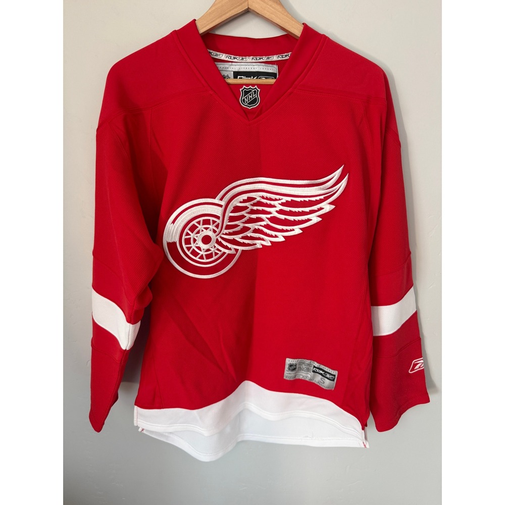 Reebok Detroit Red Wings NHL Hockey Jersey Red White Mens Small S Winged Wheel